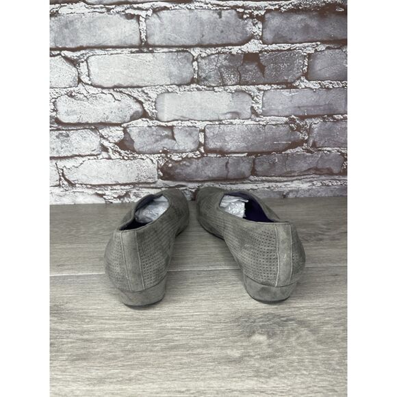 Vaneli Gray Suede Leather Perforated Slip On Wedge Shoes Women’s Sz 8.5W US/39EU - Picture 6 of 16